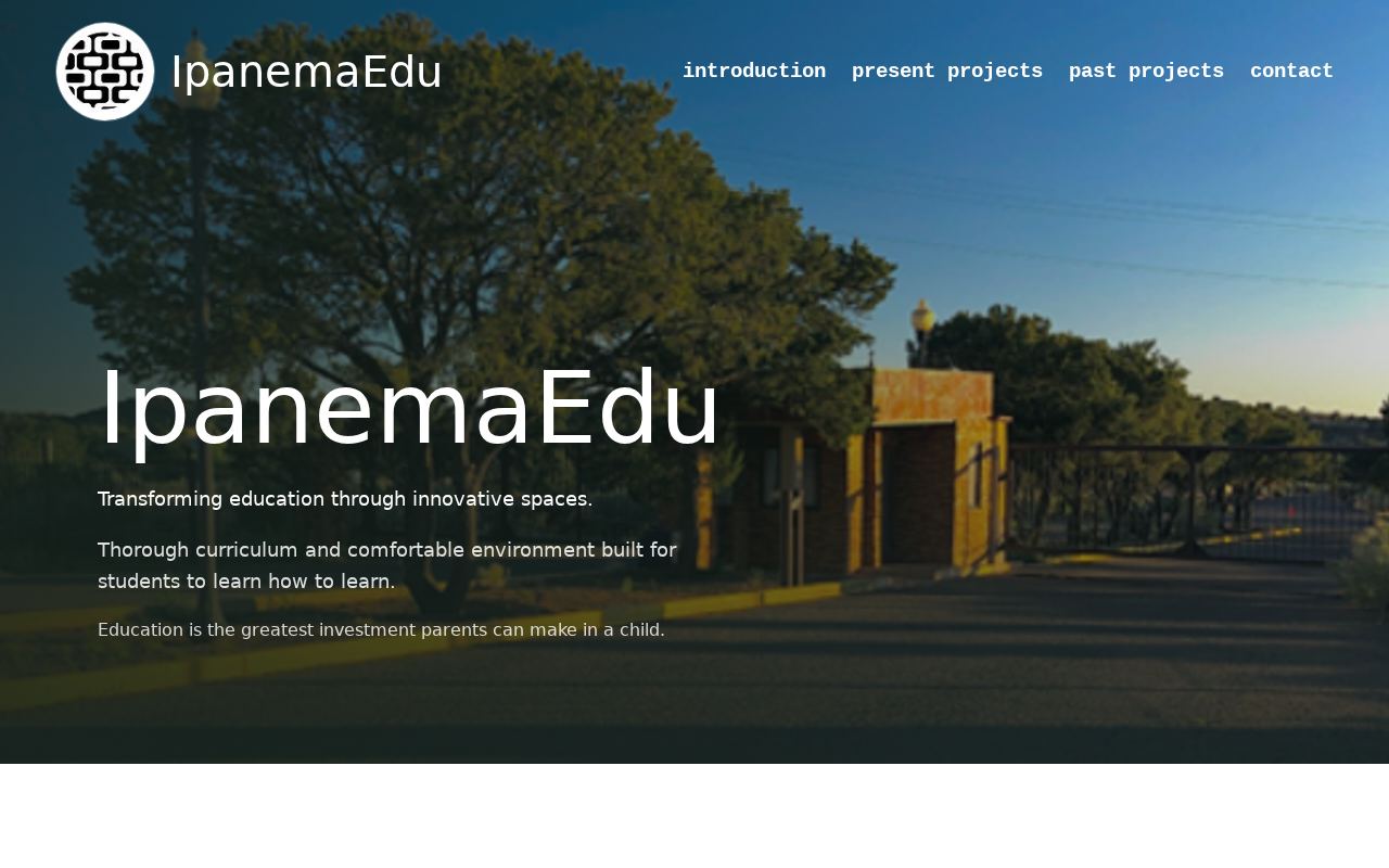 Página inicial desktop da Ipanema Edu com apresentação do projeto educacional